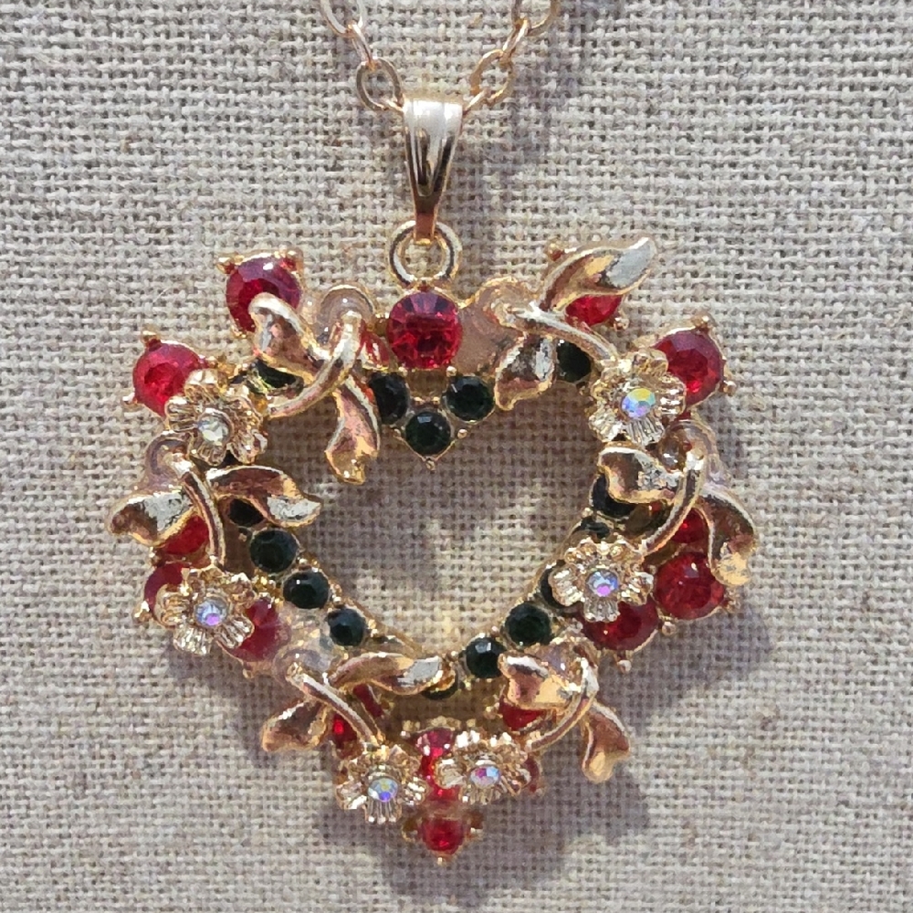 🎄♥️ Gold Heart Pendant Necklace with Red and Black Accents
